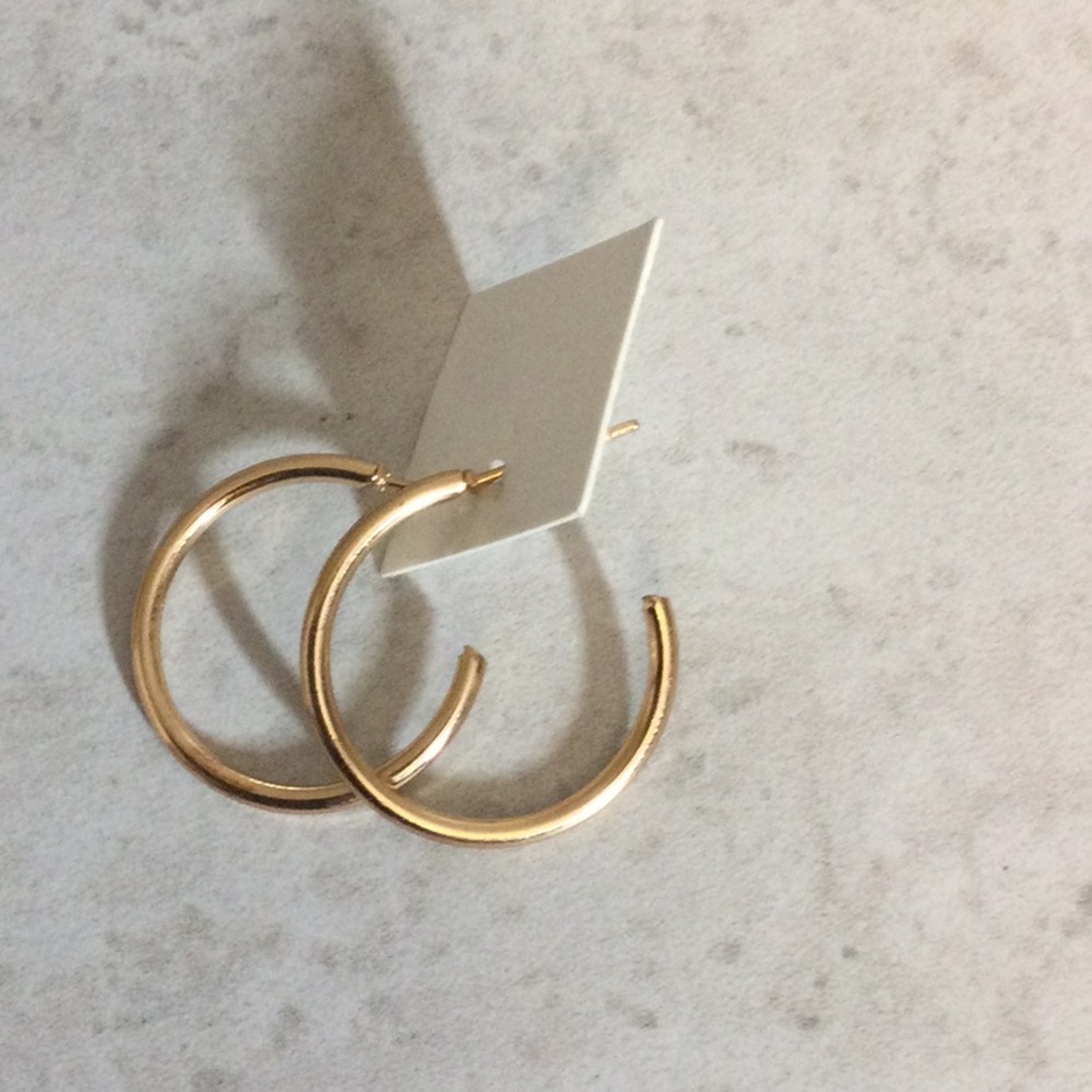 NWT 1” Classic Gold Hoop Earrings - Women Jewelry